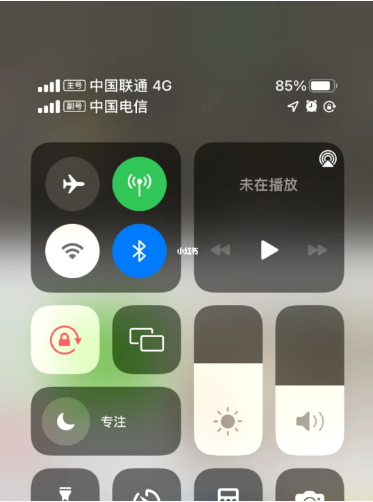 南木林苹果手机维修分享iPhone双卡信号解决办法 