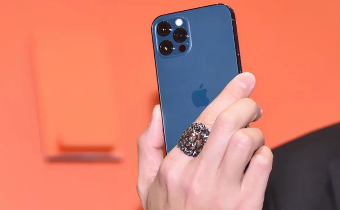 南木林苹果手机维修分享iPhone12系列重启方法教程 